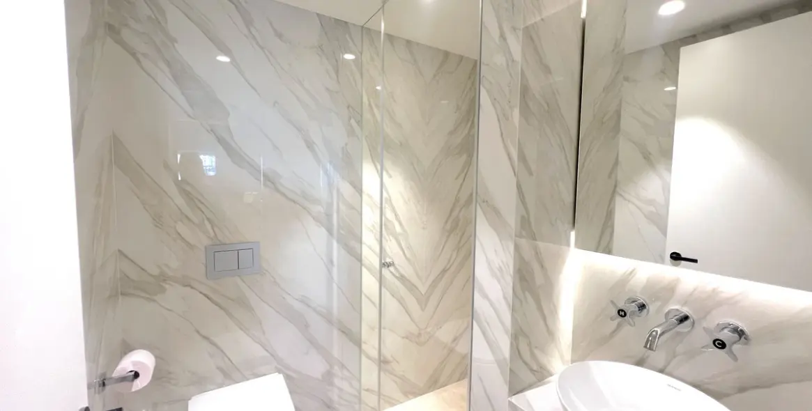 Venta de apartamento en planta baja en The Golden Mile 14