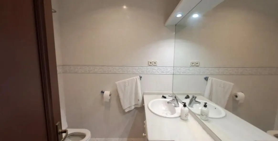 Sale of hotel in Marbella 27