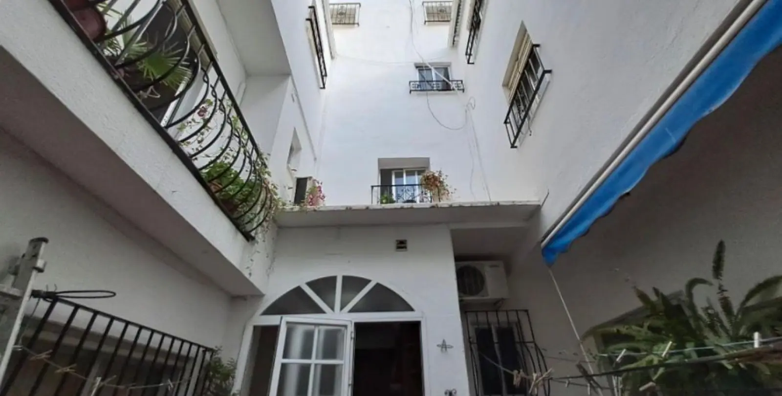 Продажа отеля в Marbella 2