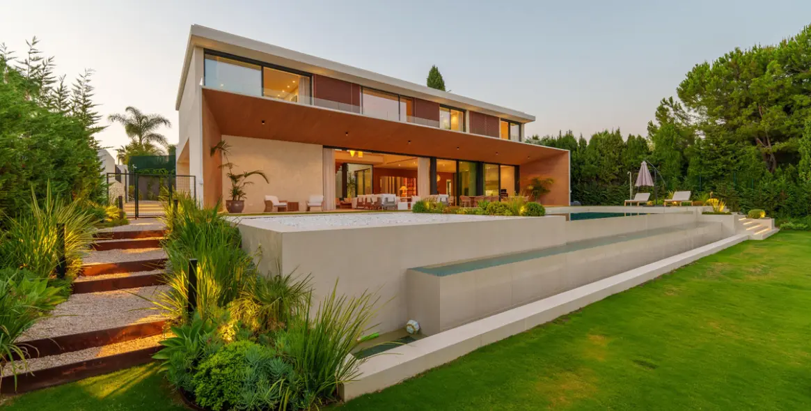 Sale of detached villa in Guadalmina Alta 42