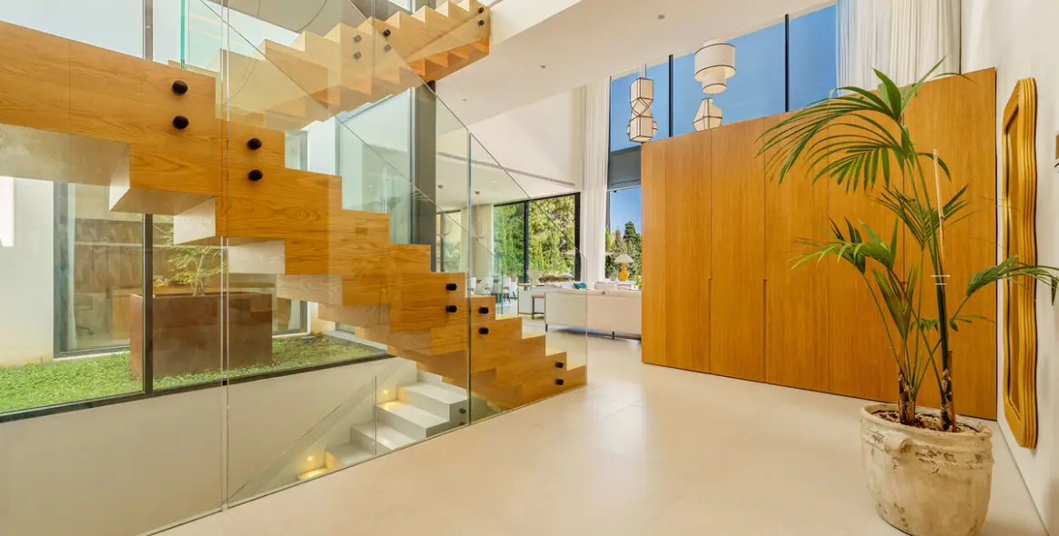 Venta de villa independiente en Guadalmina Alta 24