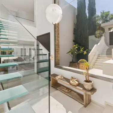 Venta de villa independiente en Nueva Andalucía