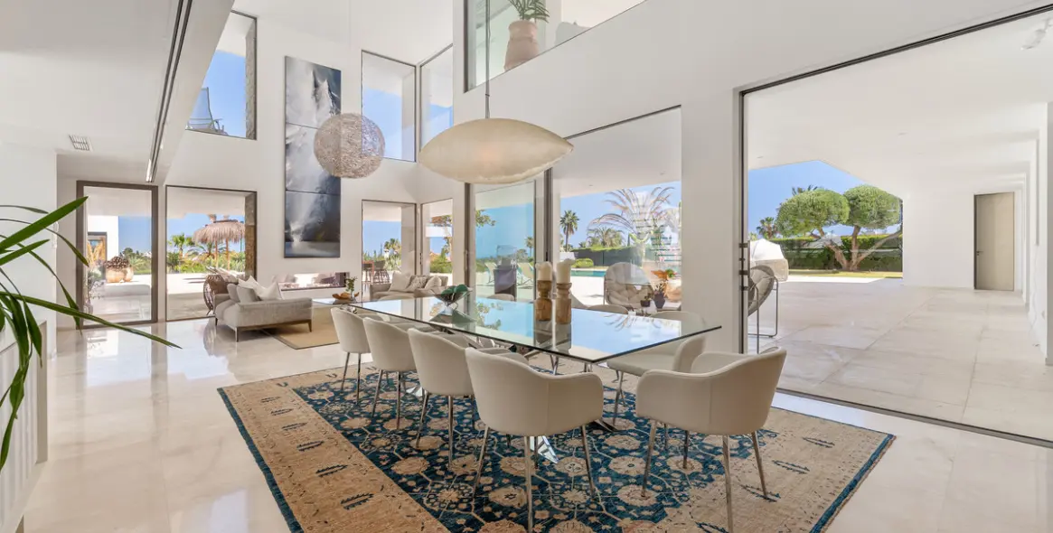 Venta de villa independiente en Nueva Andalucía 12