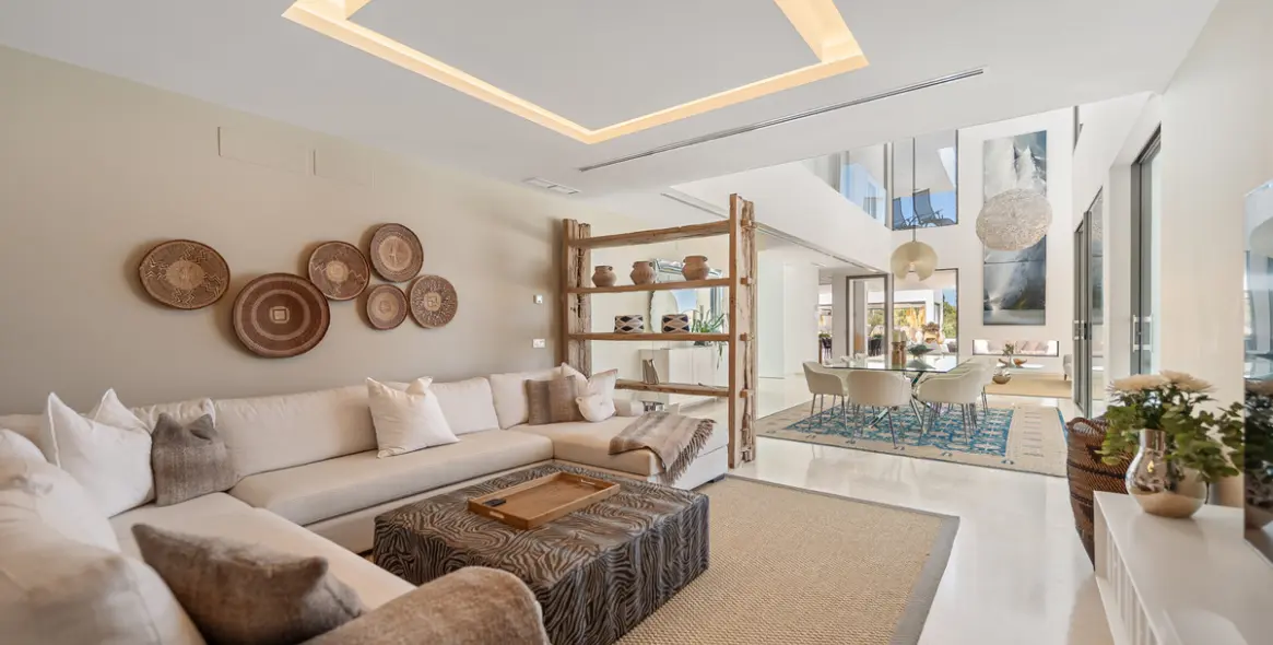 Venta de villa independiente en Nueva Andalucía 16