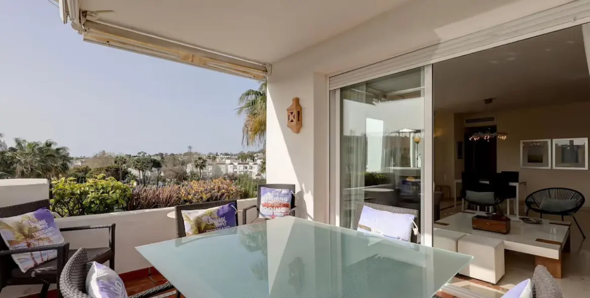 Долгосрочная аренда апартаментов на среднем этаже в Costalita 2