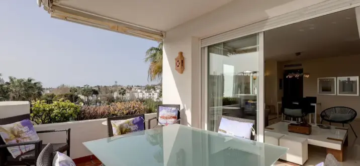 Долгосрочная аренда апартаментов на среднем этаже в Costalita 1