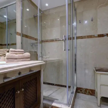 Долгосрочная аренда апартаментов на среднем этаже в Costalita