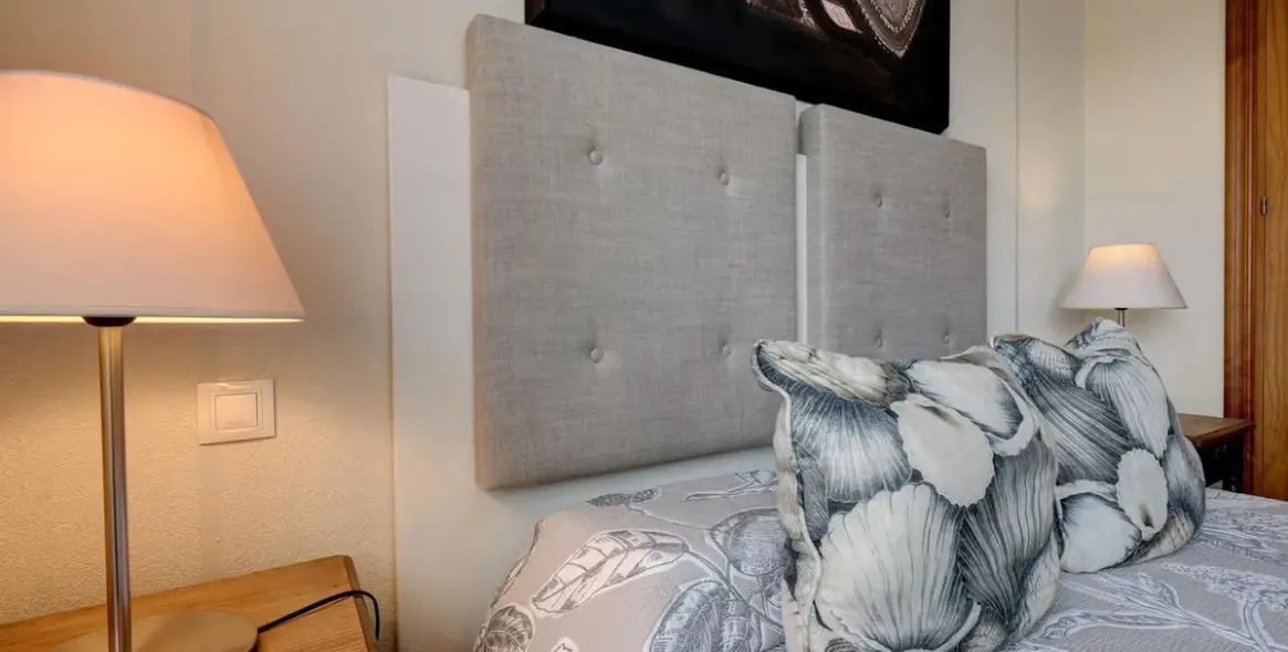 Долгосрочная аренда апартаментов на среднем этаже в Costalita 25