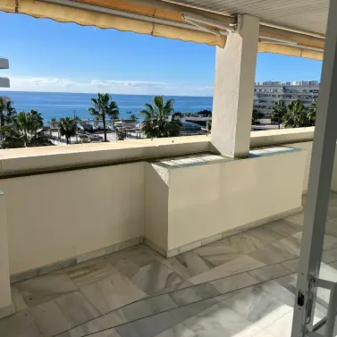 Долгосрочная аренда апартаментов на среднем этаже в Marbella