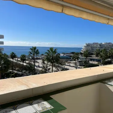 Долгосрочная аренда апартаментов на среднем этаже в Marbella