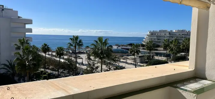 Долгосрочная аренда апартаментов на среднем этаже в Marbella 2