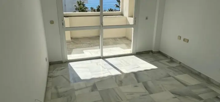 Долгосрочная аренда апартаментов на среднем этаже в Marbella 4