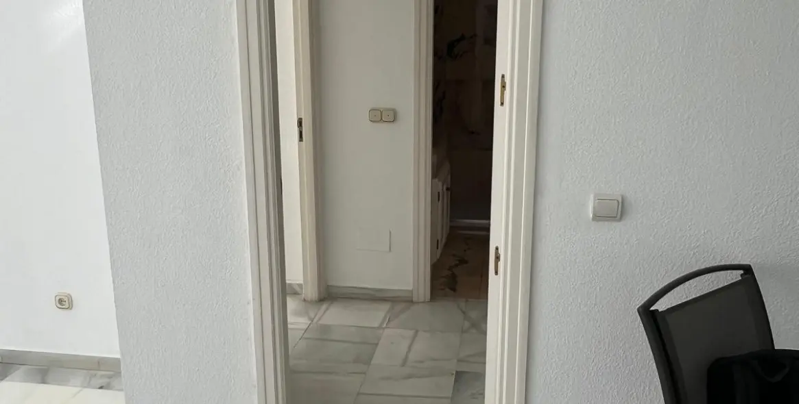 Долгосрочная аренда апартаментов на среднем этаже в Marbella 16