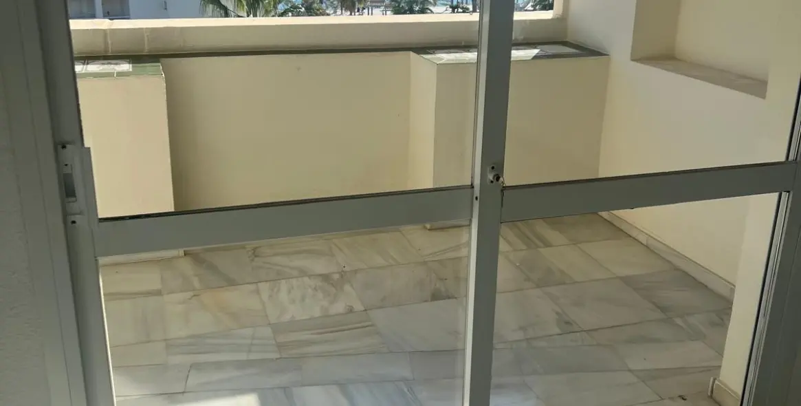 Долгосрочная аренда апартаментов на среднем этаже в Marbella 28