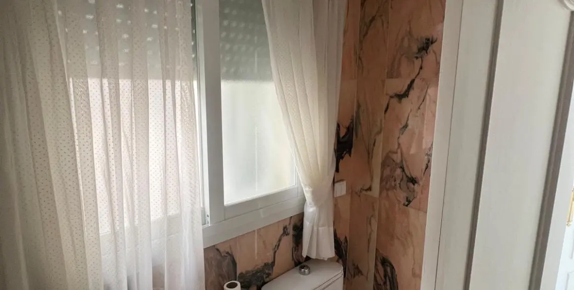 Долгосрочная аренда апартаментов на среднем этаже в Marbella 35