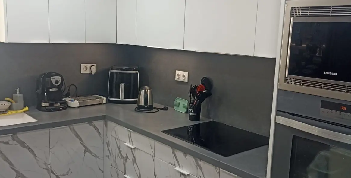 Sale of middle floor apartment in Fuengirola 11