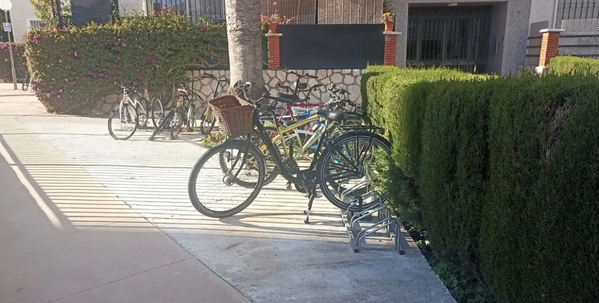 Sale of middle floor apartment in Fuengirola 32