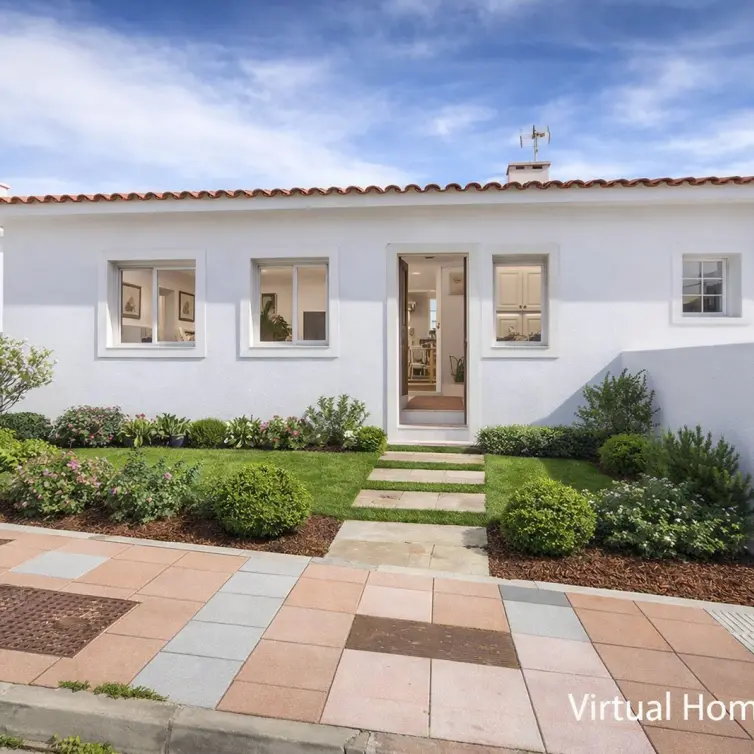 Sale of semi-detached house in La Duquesa