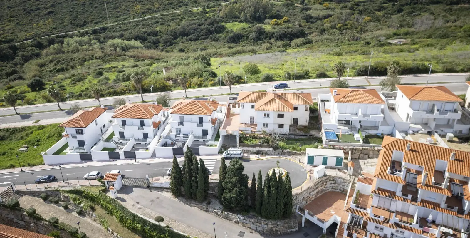 Sale of semi-detached house in La Duquesa 27