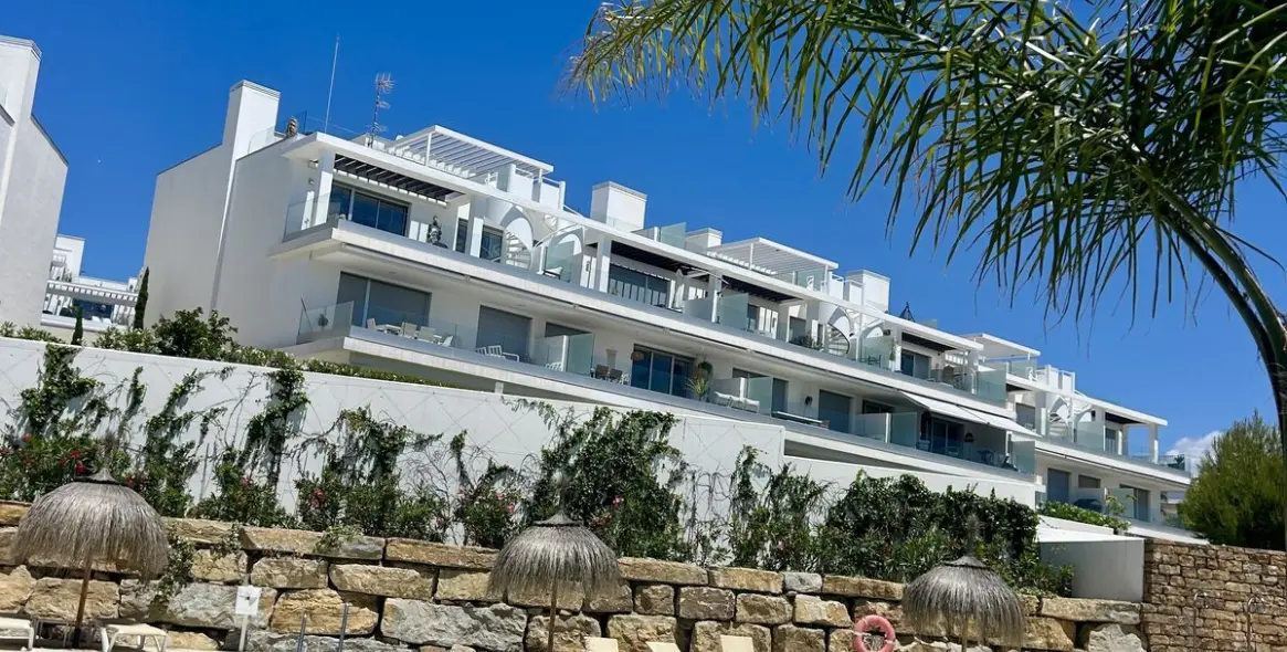 Продажа апартаментов на среднем этаже в Cancelada 1