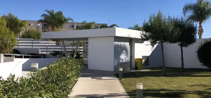 Продажа апартаментов на среднем этаже в Cancelada 1