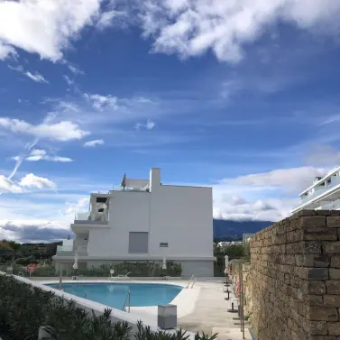 Продажа апартаментов на среднем этаже в Cancelada