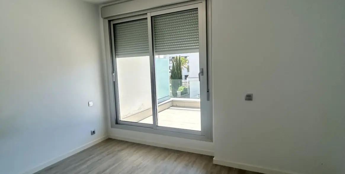 Продажа апартаментов на среднем этаже в Cancelada 11