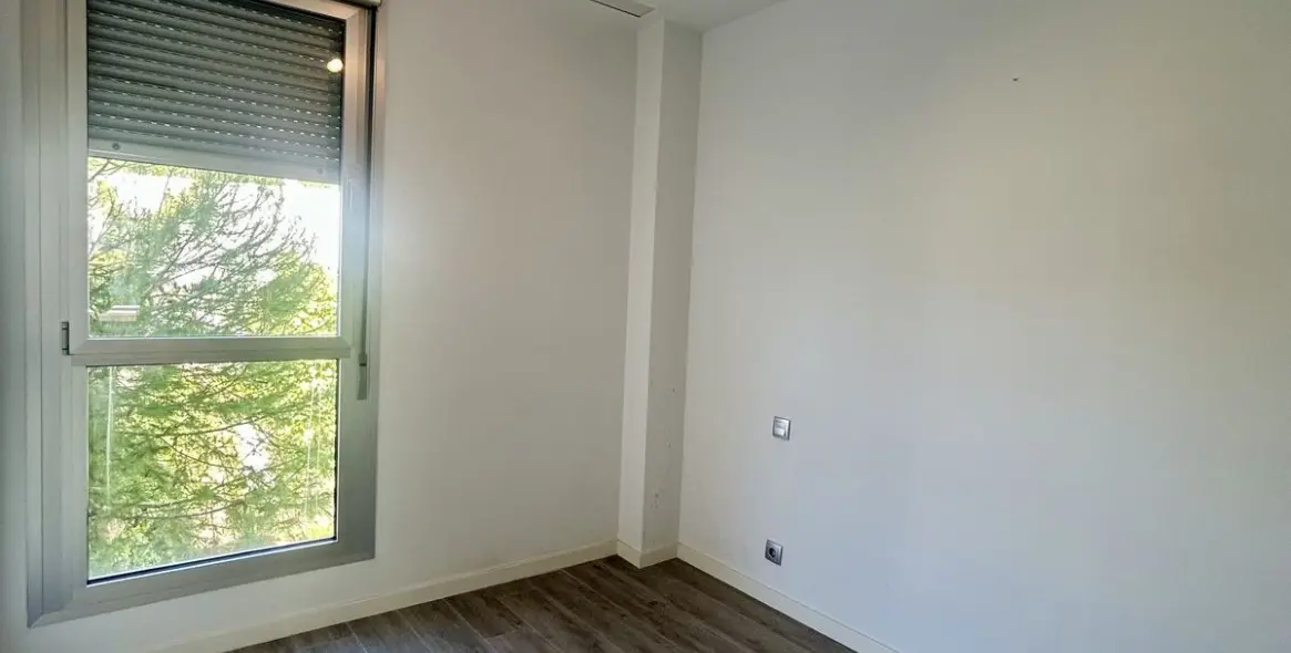 Продажа апартаментов на среднем этаже в Cancelada 16