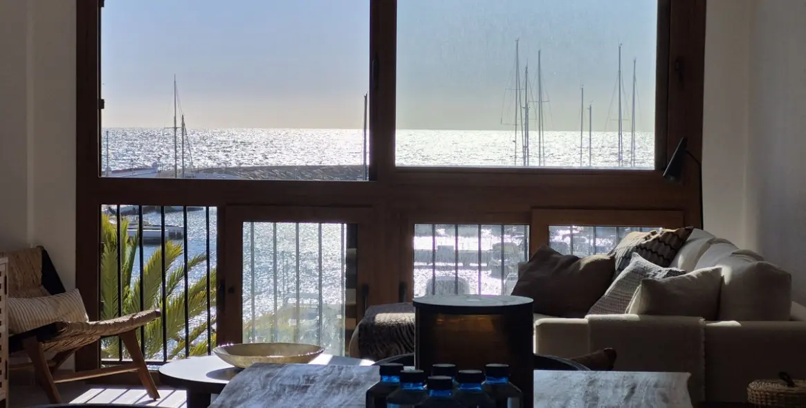 Sale of penthouse duplex in La Duquesa 27