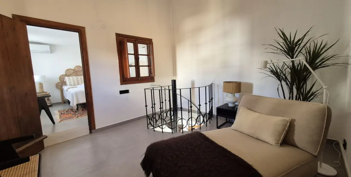 Sale of penthouse duplex in La Duquesa 46