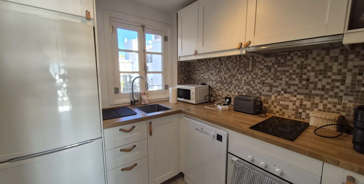 Sale of penthouse duplex in La Duquesa 47