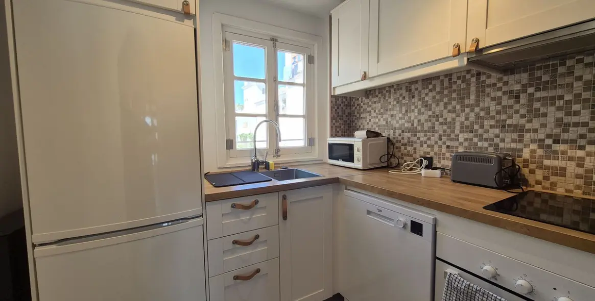 Sale of penthouse duplex in La Duquesa 48