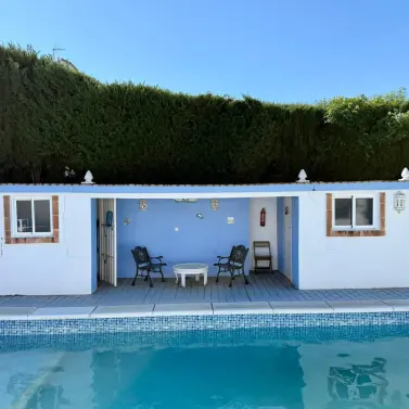 Sale of detached villa in Estepona