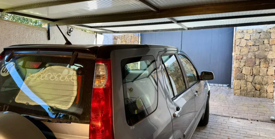 Sale of detached villa in Estepona 18