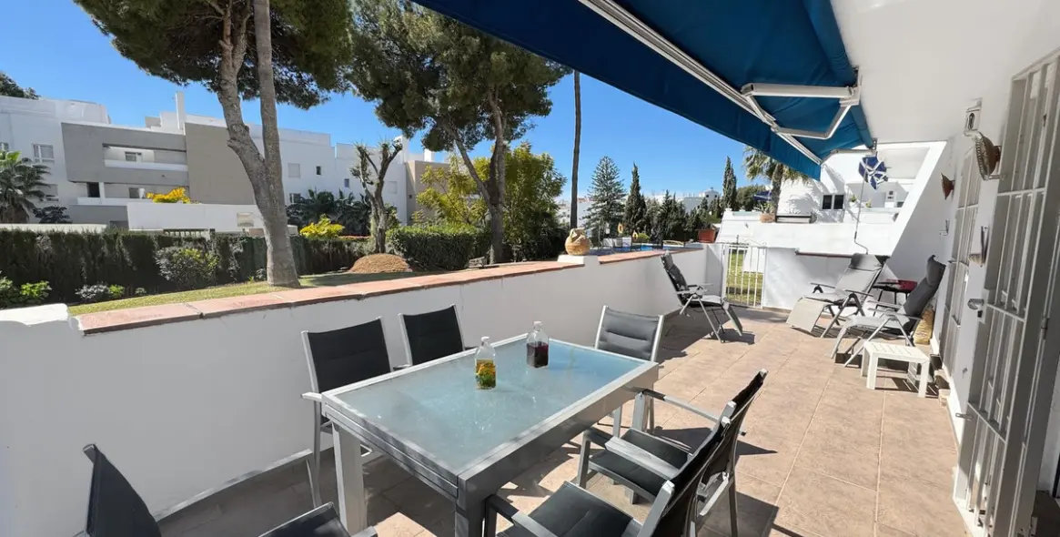 Продажа апартаментов на первом этаже в Nueva Andalucía 1