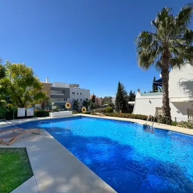 Sale of ground floor apartment in Nueva Andalucía