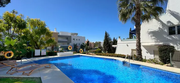 Sale of ground floor apartment in Nueva Andalucía 1