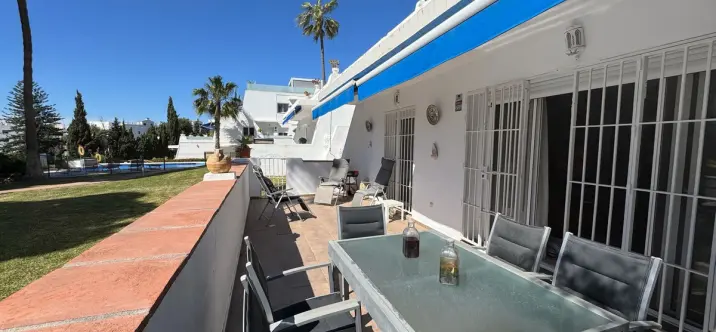 Sale of ground floor apartment in Nueva Andalucía 2