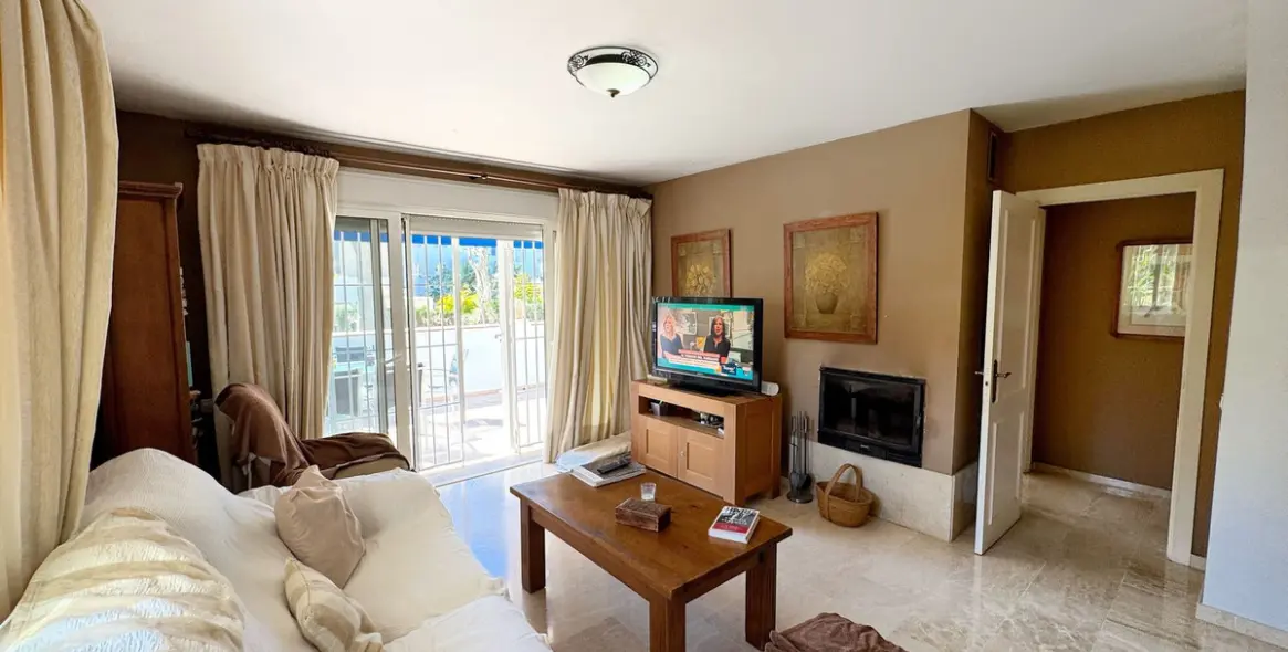 Продажа апартаментов на первом этаже в Nueva Andalucía 5