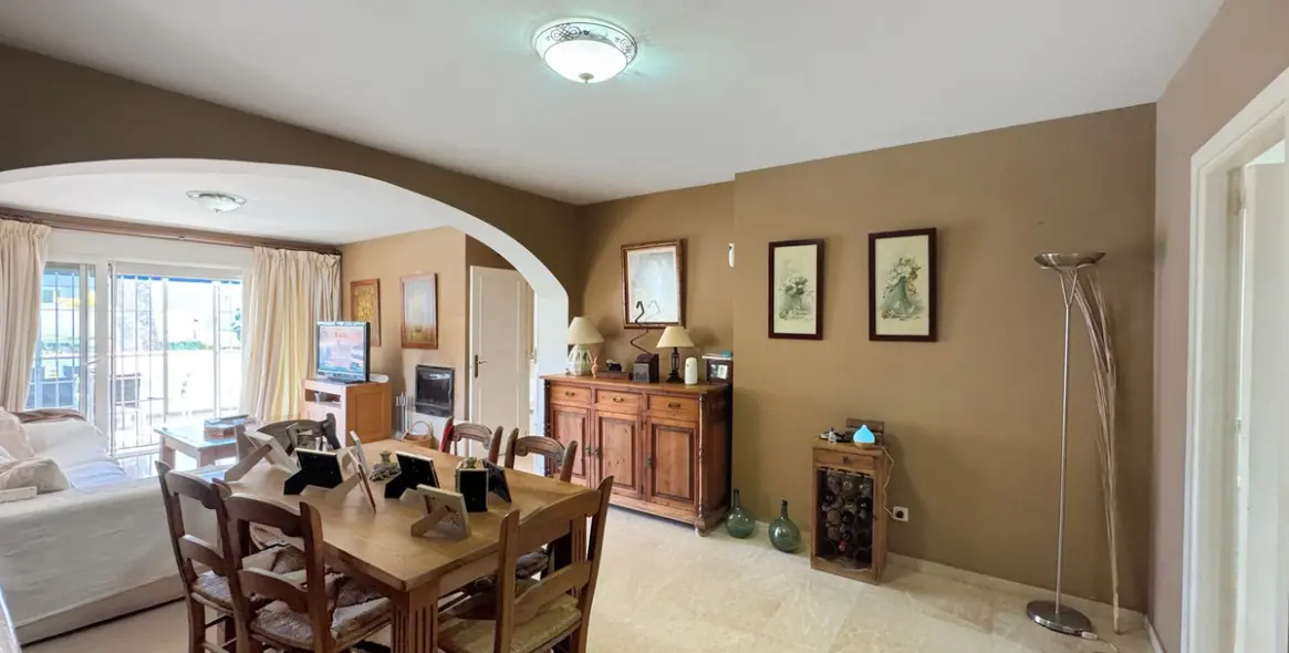 Продажа апартаментов на первом этаже в Nueva Andalucía 6