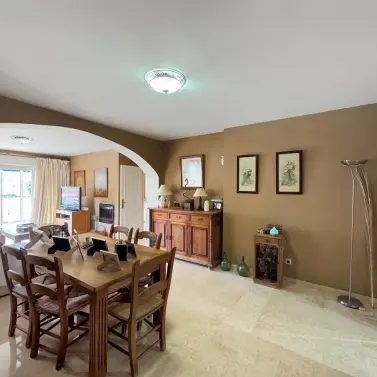 Sale of ground floor apartment in Nueva Andalucía