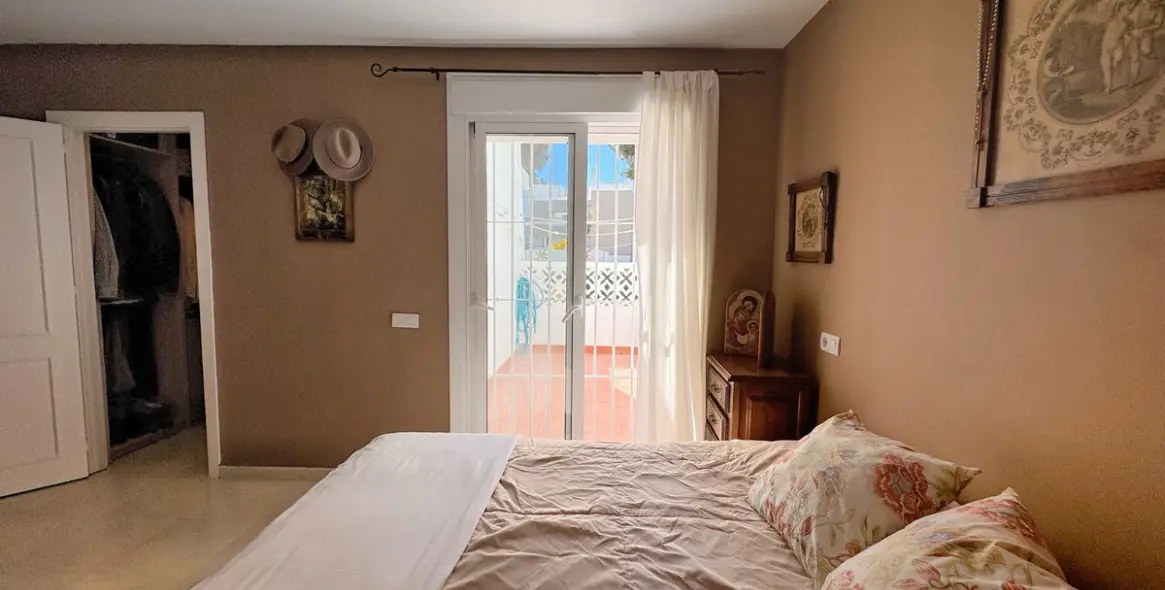 Продажа апартаментов на первом этаже в Nueva Andalucía 11