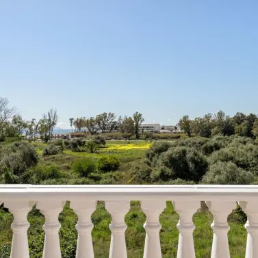 Sale of penthouse in Estepona