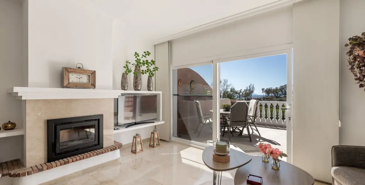 Venta de ático en Estepona 3