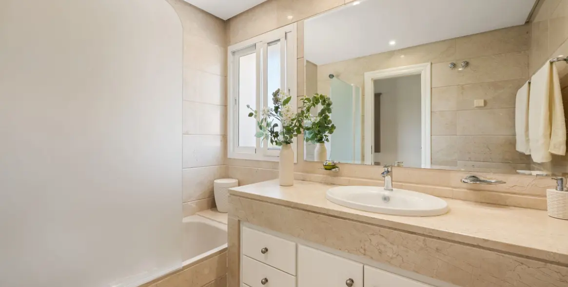 Venta de ático en Estepona 10