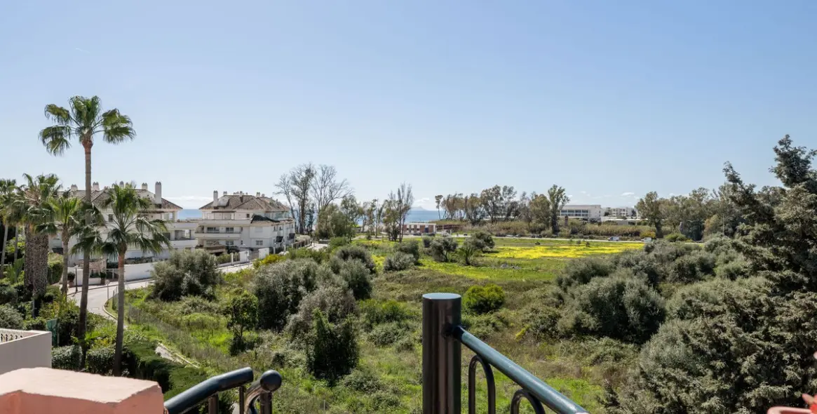 Venta de ático en Estepona 15