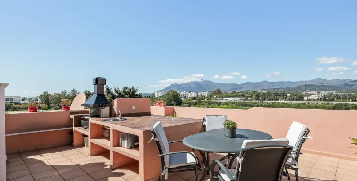 Venta de ático en Estepona 18