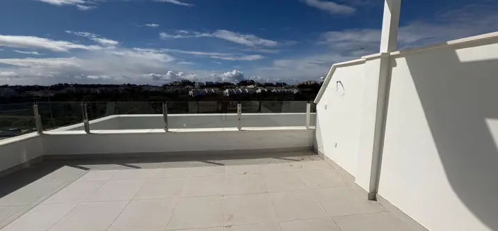 Sale of middle floor apartment in Campo Mijas 0