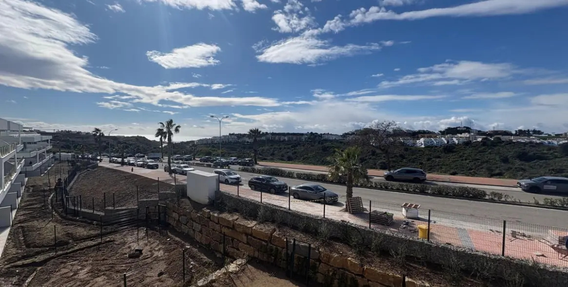 Sale of middle floor apartment in Campo Mijas 5