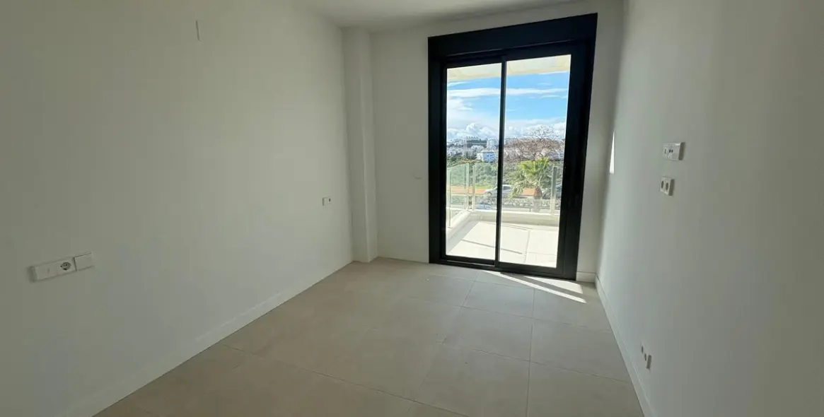 Sale of middle floor apartment in Campo Mijas 7